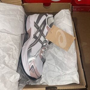 ASICS Gel-1130 White Neutral Pink (Women's) size 8.5w